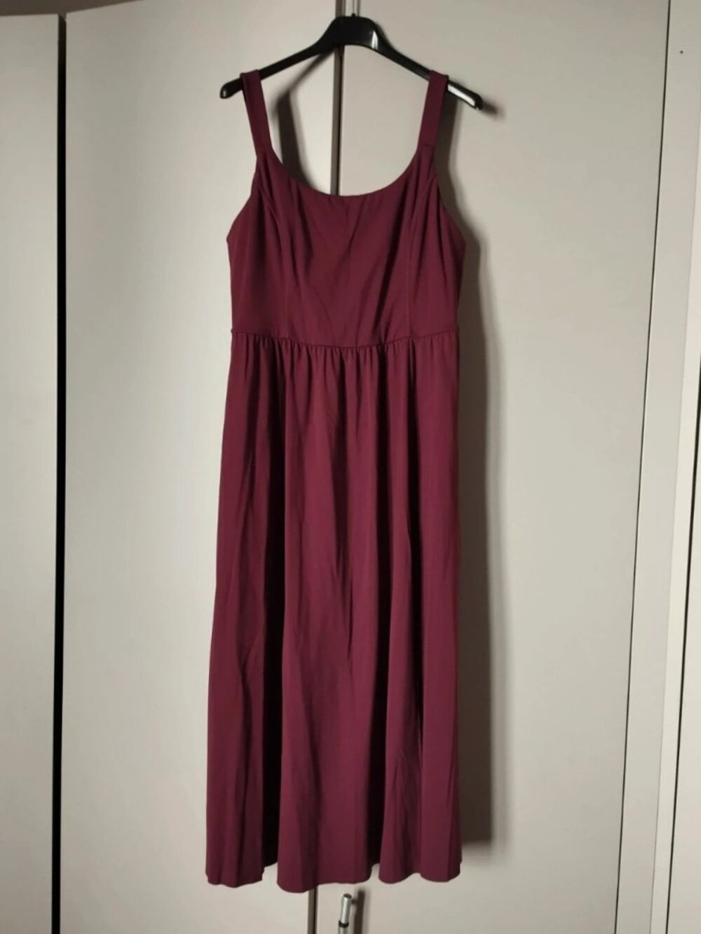 Sleeveless Purple Maxi Dress with Open Back & Flowing Skirt Size L
